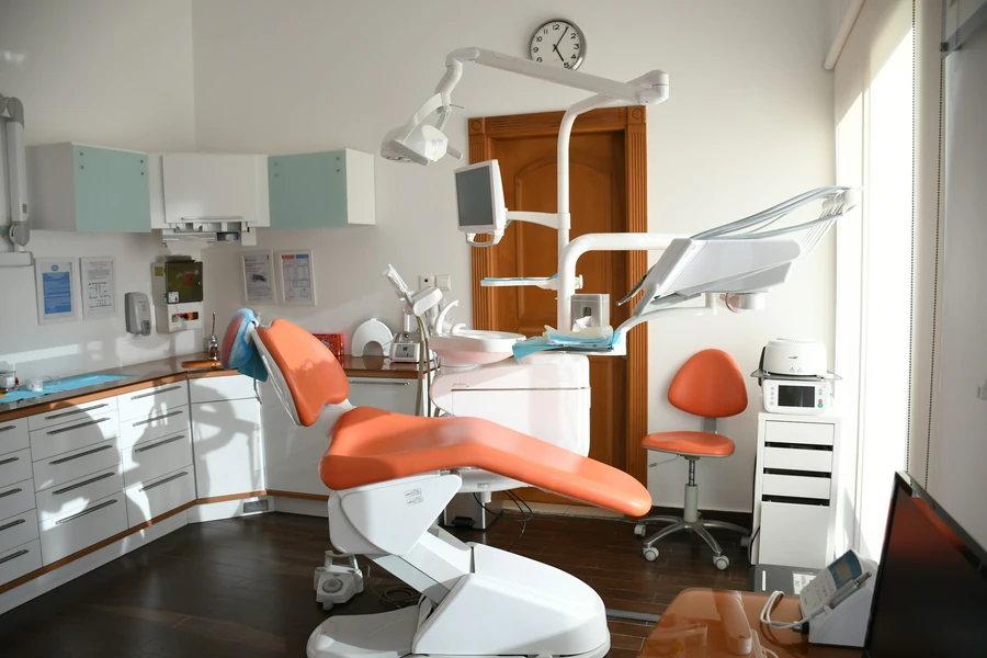 Bleeding gums and gum disease symptoms — laser gum treatment in Gurugram